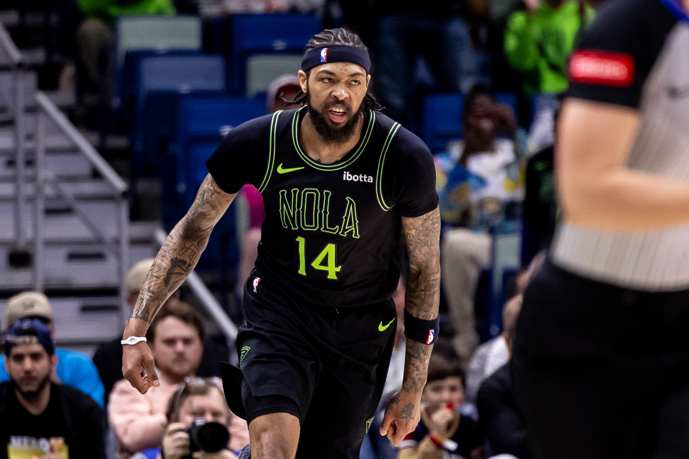 半岛体育APP-英格拉姆:作为猛龙进攻核心,要尽情展示自己的组织进攻能力