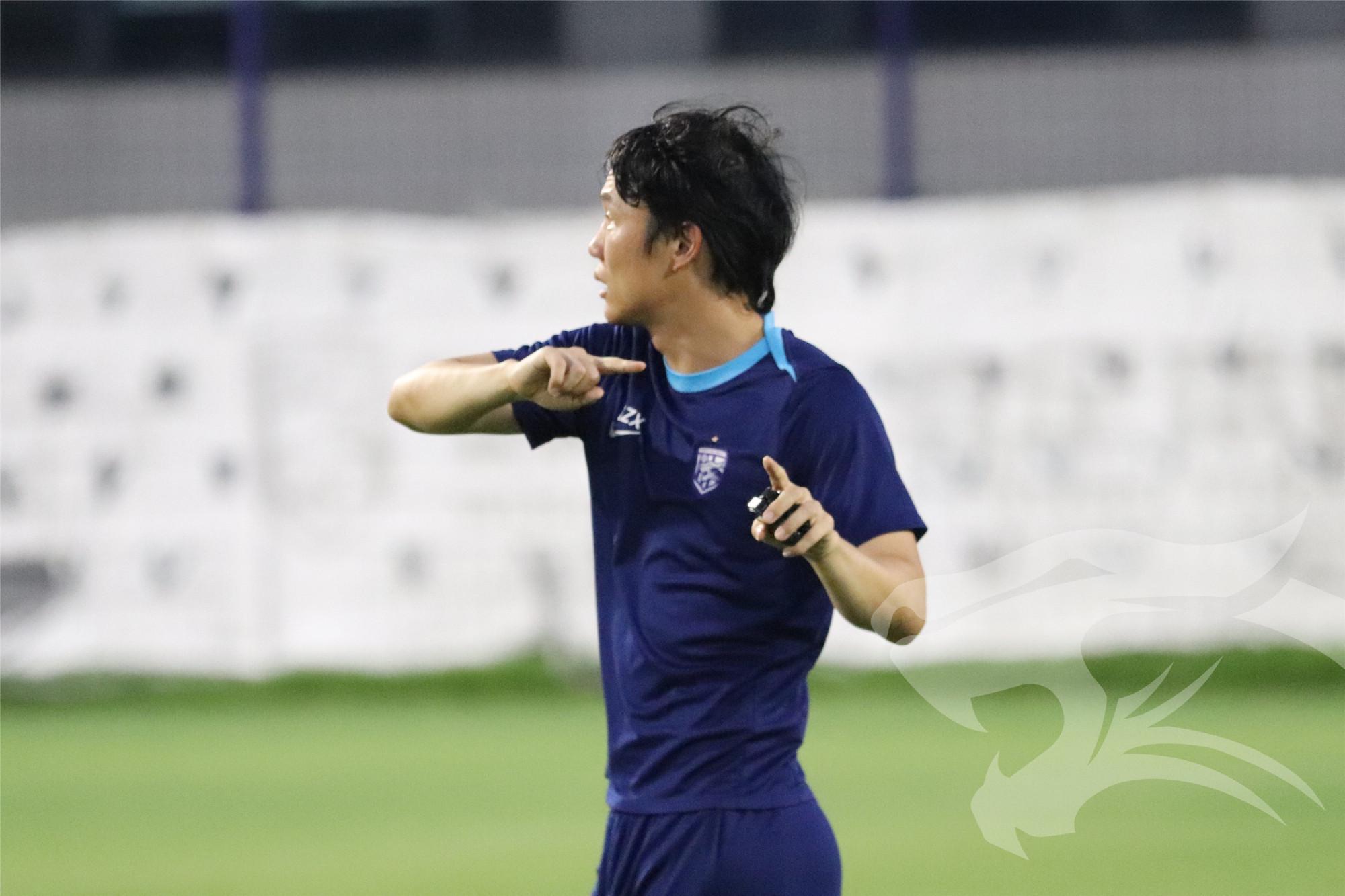 半岛体育-武汉三镇又新增3条转会禁令,解除仅一个月,球队7轮不胜保级不稳