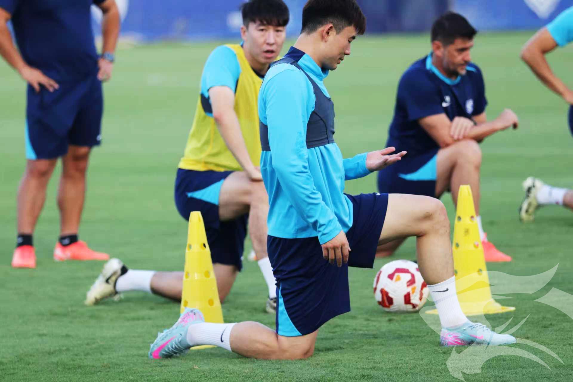 半岛体育-武汉三镇又新增3条转会禁令,解除仅一个月,球队7轮不胜保级不稳