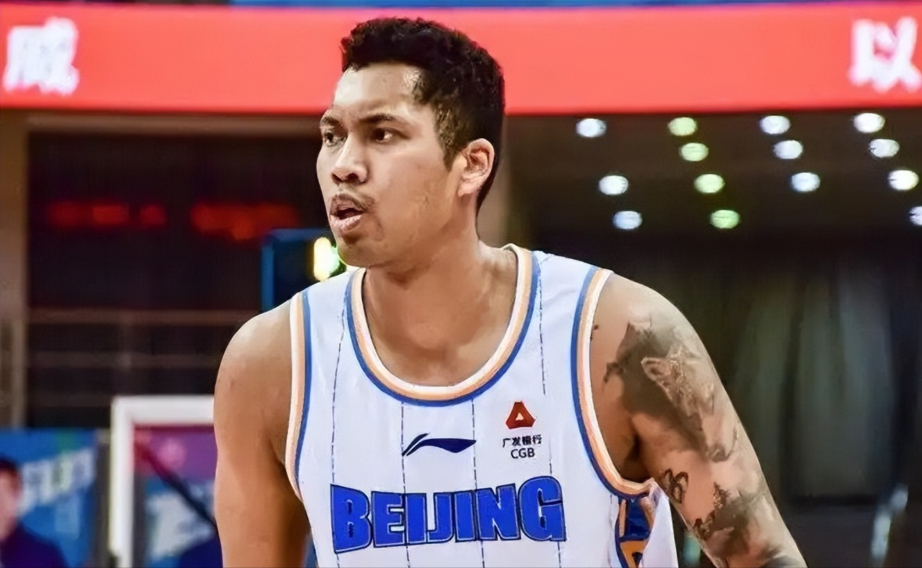 半岛体育官方网站-北京输球揪出最大毒瘤！拿600万，4中0一分不得，空篮都上不进啊