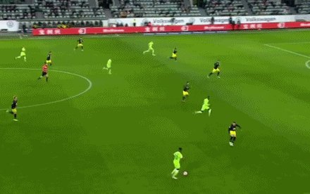 半岛体育官方网站-【德甲】韦霍斯特闪击 哈兰德复出破门 多特3-1狼堡