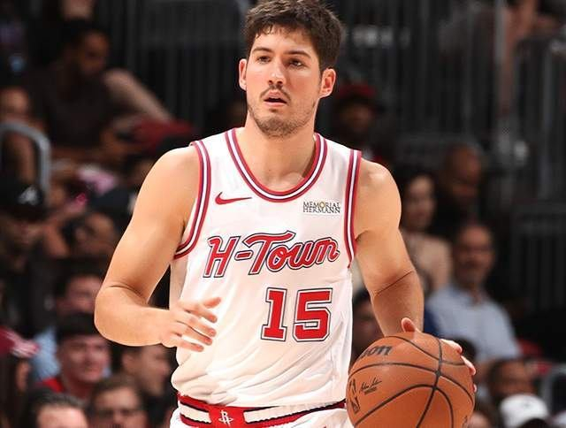 半岛体育官方网站-轰14+4+5！我破解了联防，但伊森和谢泼德没投进，乌度卡赛后甩锅|火箭|凯文·杜兰特|热火|圣安东尼奥马刺队|艾米-乌度卡_新浪体育_新浪新闻