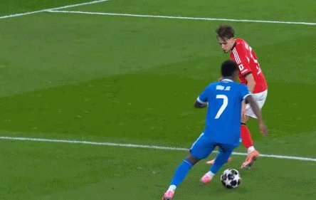 半岛体育APP-世界波制胜投诉让比赛中断 熊皇助皇马抢得先机