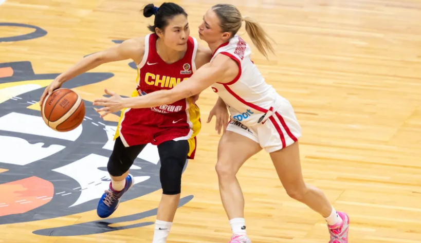 比中国女篮赢球更可喜！宫鲁鸣不再固执，主动削弱张子宇出场时间