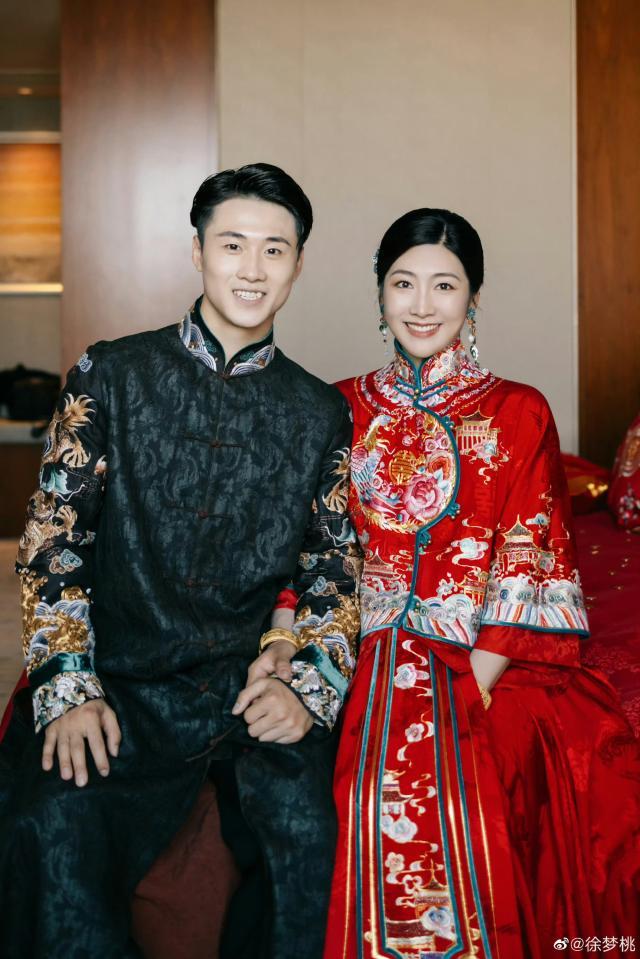 半岛体育官网-“桃心组合”双双夺冠 队友催生：“回家，生孩子！”